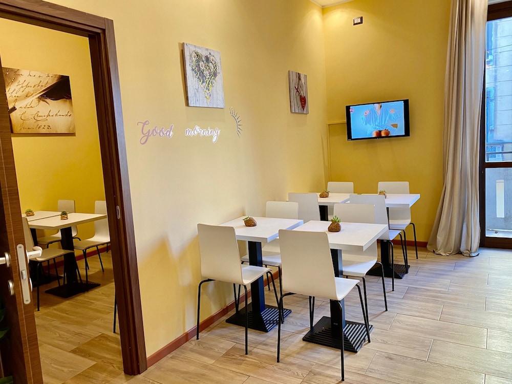 Carlo Goldoni Hotel Milano Eksteriør bilde